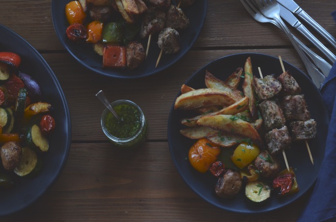 grilled pork served with grilled vegetables and roasted potatoes and chimichurri sauce | conifères & feuillus