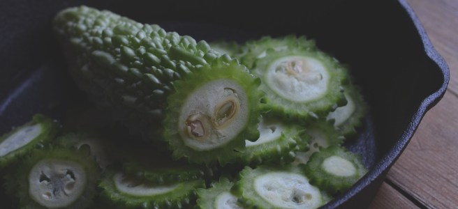 bitter melon curry; conifères et feuillus; food blog
