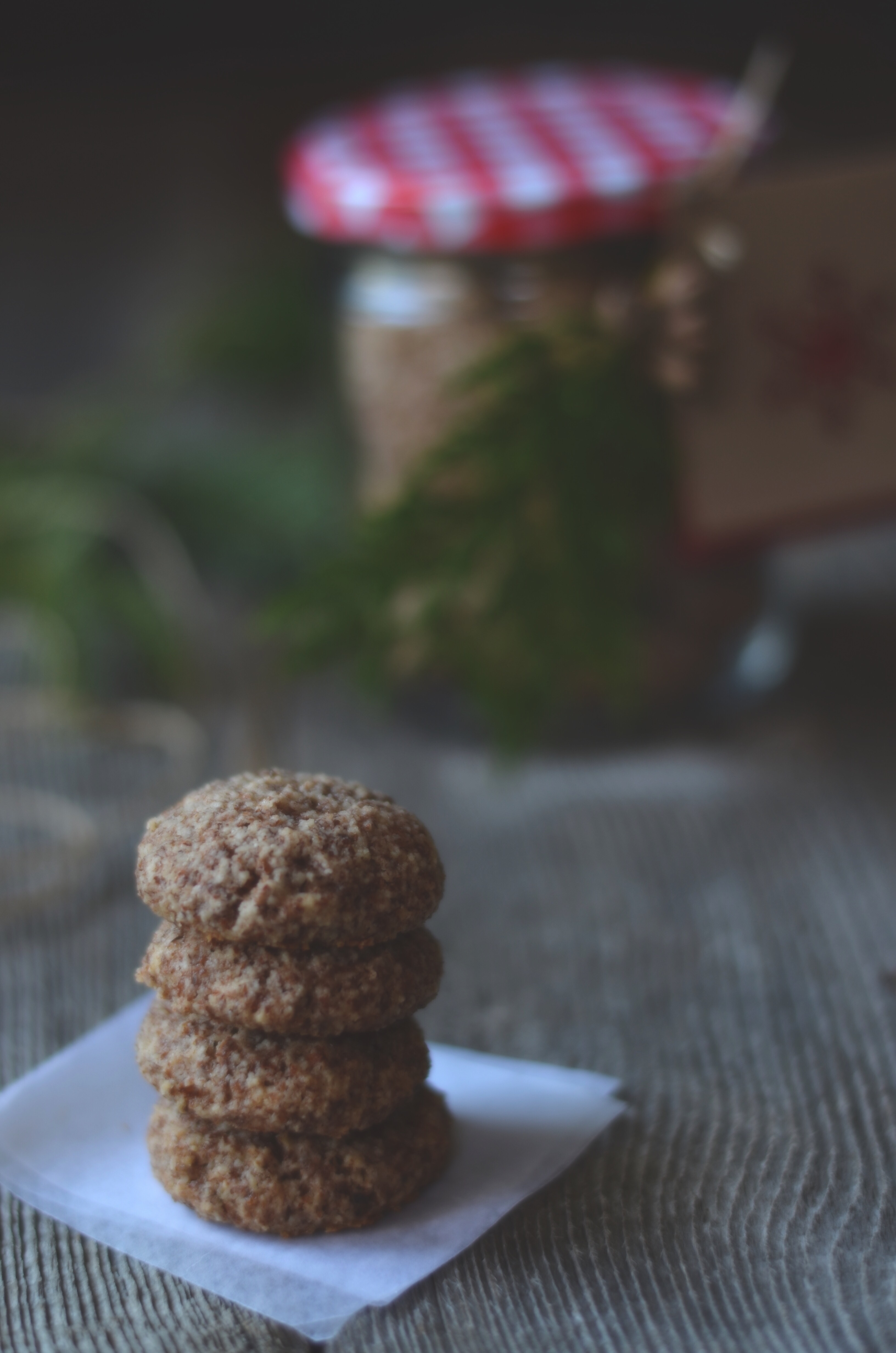 Vegan Amaretti Cookies | conifères & feuillus
