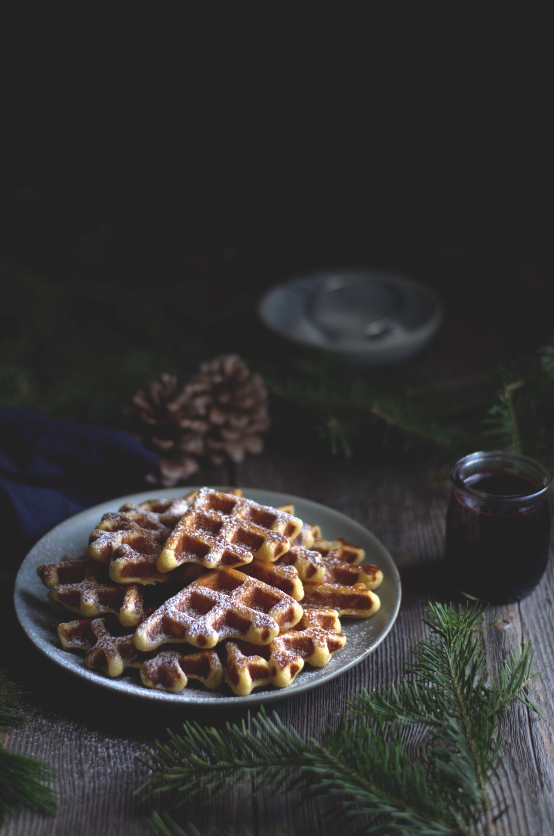 lemon ricotta waffles and wild blueberry sauce | conifères & feuillus