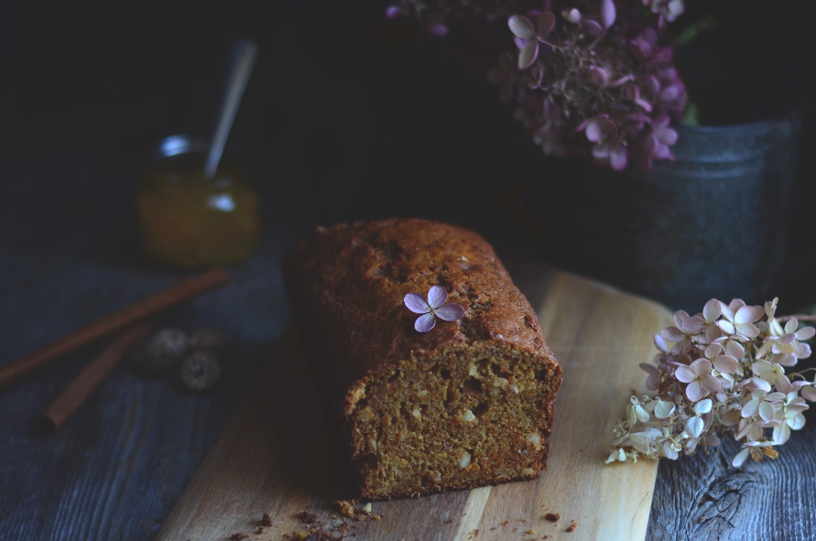 Spiced Carrot and Apple Cake | conifères & feuillus