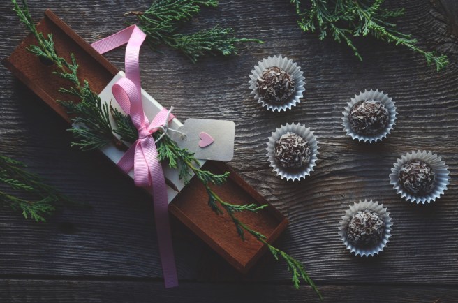 vegan chocolate and hazelnut truffles