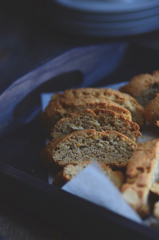 Spelt and almond biscotti | conifères & feuillus
