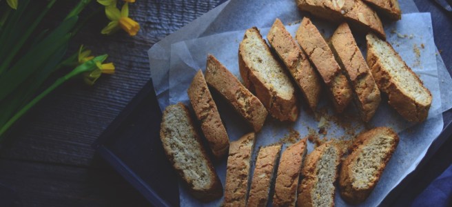 Spelt and almond biscotti | conifères & feuillus