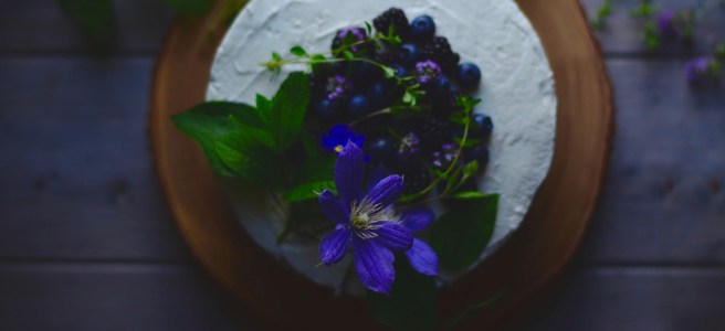 celebratory cinnamon layer cake | conifères & feuillus