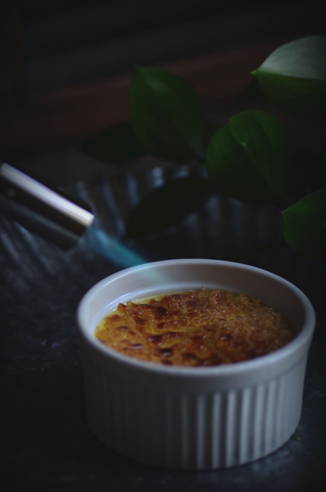 crème brûlée with raspberry coulis | conifères & feuillus