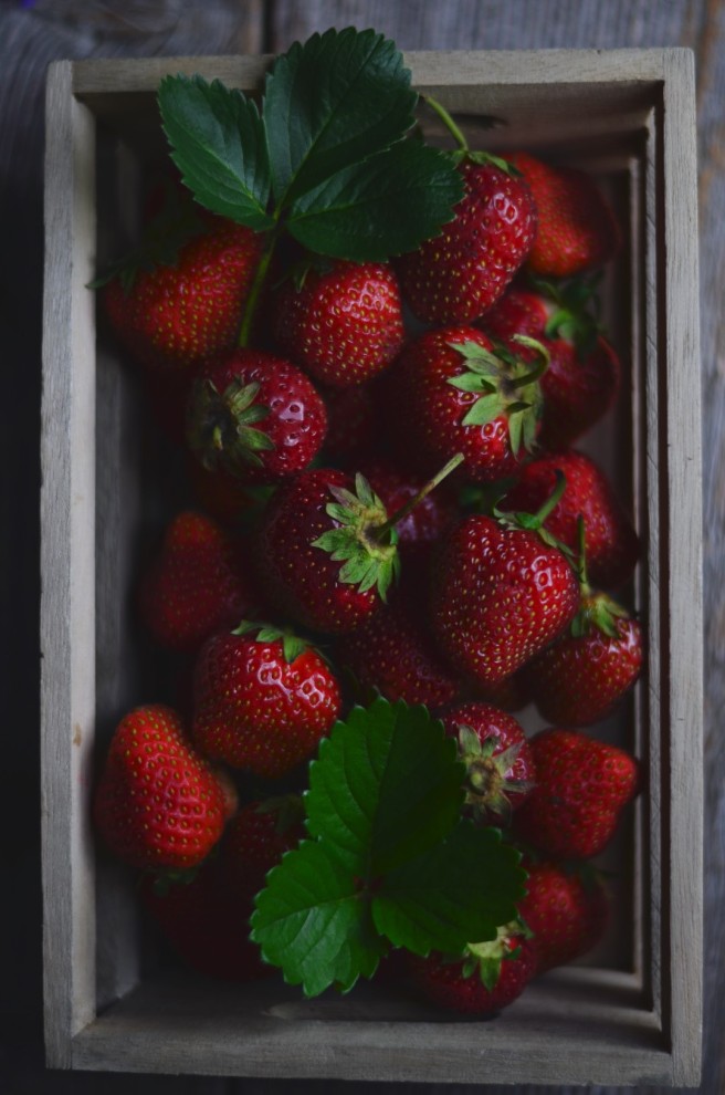 Strawberry and Rose Ice Cream | conifères & feuillus