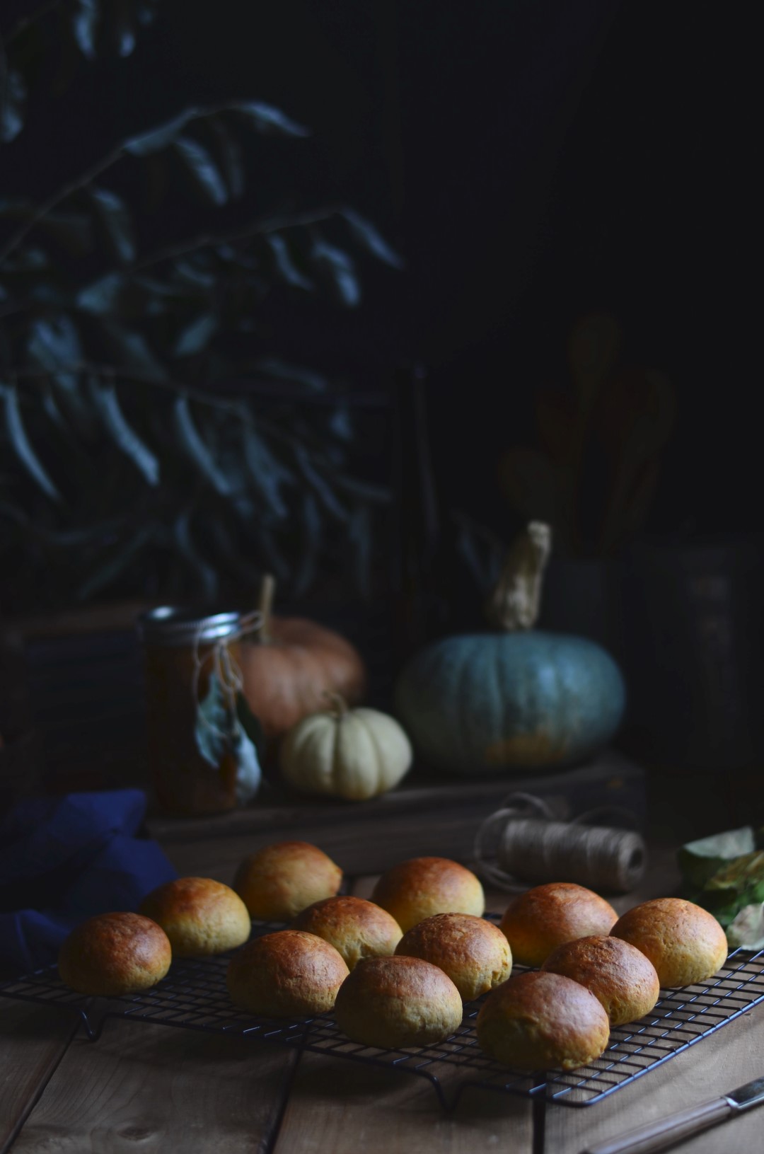 sweet saffron rolls | conifères & feuillus